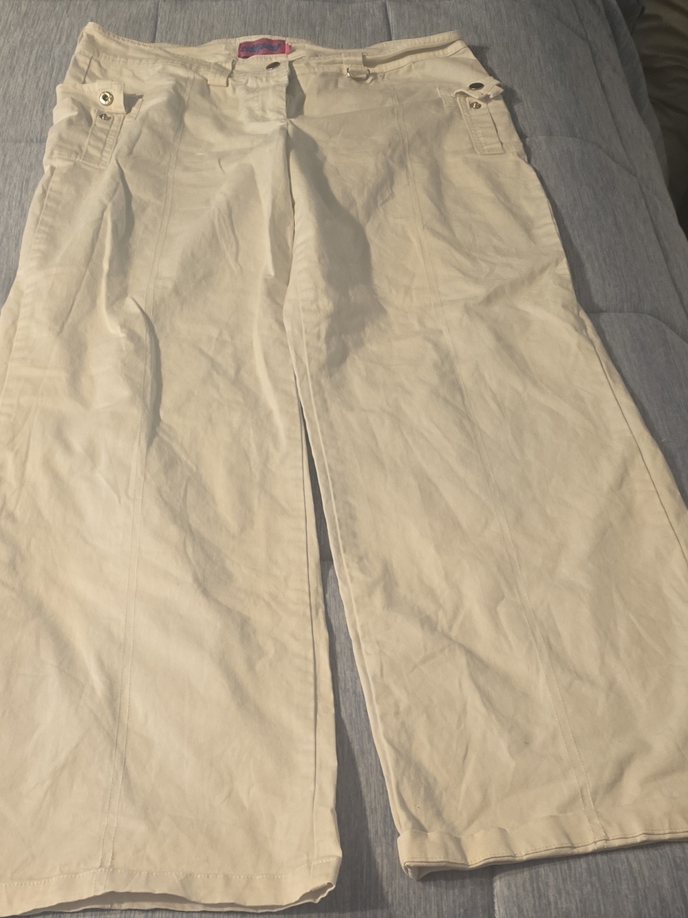 Edikted Cream Wide-Leg Men’s Chinos